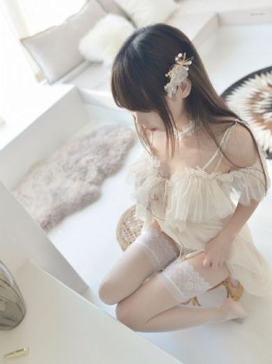 美女脱露出吃我的文_DVD电视剧在线观看