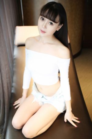 他揉捏她两乳不停呻吟动漫视频_720免费观看