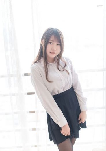 韩国美女主播大尺寸视频_BD国语手机在线观看