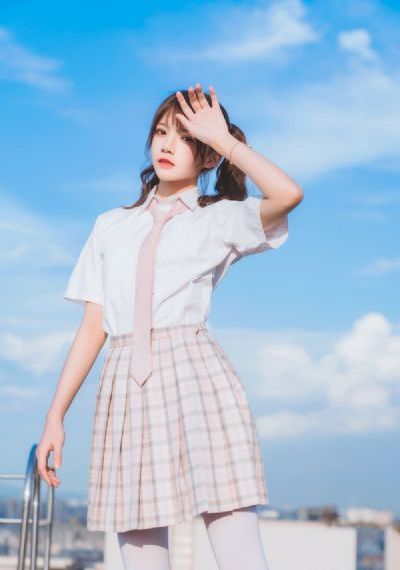 校草被群jian又粗又大H_BD韩语电影完整版